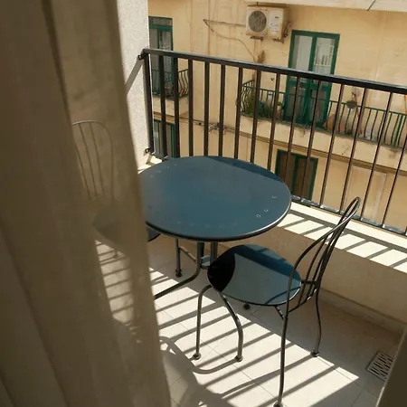 Twenty -to- Three, 2-bed And Study, San Gwann